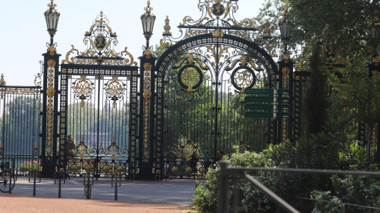 Lyon : les grands parcs de la ville et les cimetières ferment à 18h ce mardi en raison du risque d’orages