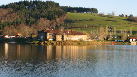 Près de Lyon : la baignade de nouveau autorisée au lac des Sapins