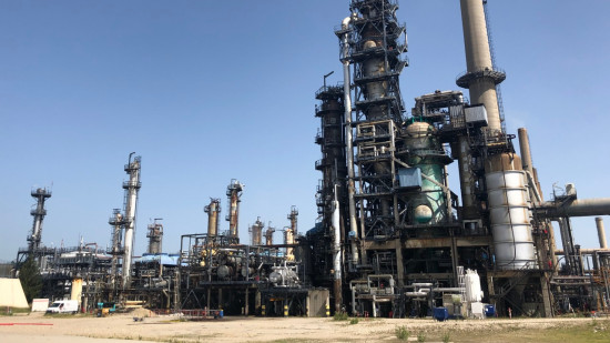 Près de Lyon : un feu d'hydrocarbure à la raffinerie de Feyzin