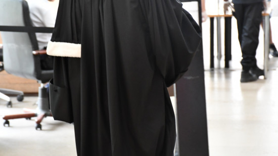 Près de Lyon : un an de prison pour avoir frappé sa femme et donné des fessées à sa fille Près de Lyon : un an de prison pour avoir frappé sa femme et donné des fessées à sa fille