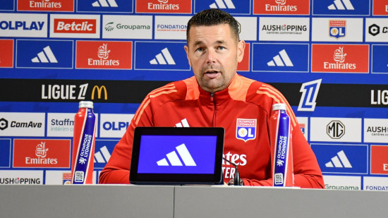 Pierre Sage (OL) et son abonnement DAZN : "J'ai l'impression de m'être fait avoir"