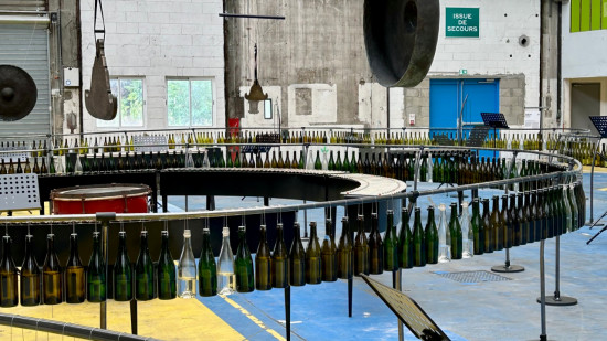 Biennale d'art contemporain de Lyon : un grand cru aux Grandes Locos