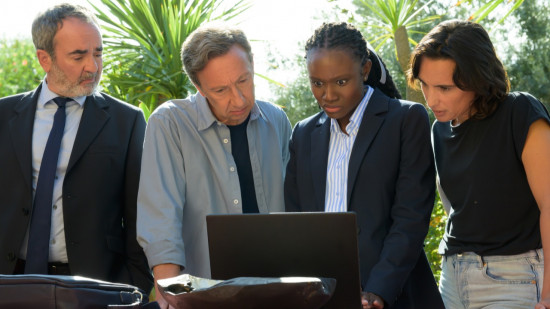 Cette comédienne originaire de Lyon joue au côté de Stéphane Bern dans la série Bellefond