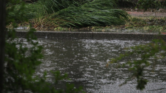 Pluie-inondations : le Rhône passe en vigilance orange Pluie-inondations : le Rhône passe en vigilance orange