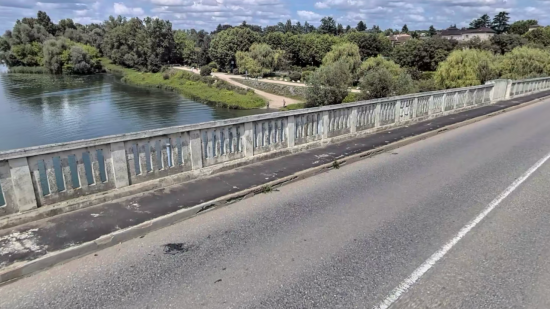 Près de Lyon : une jeune femme sauvée des eaux par la gendarmerie Près de Lyon : une jeune femme sauvée des eaux par la gendarmerie