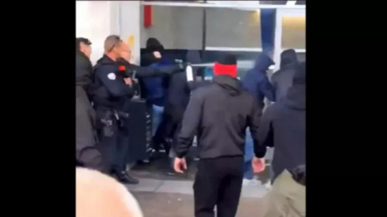 19 interdictions de stade et 16 dépôts de plainte après les violences lors du match OL-Nantes 19 interdictions de stade et 16 dépôts de plainte après les violences lors du match OL-Nantes