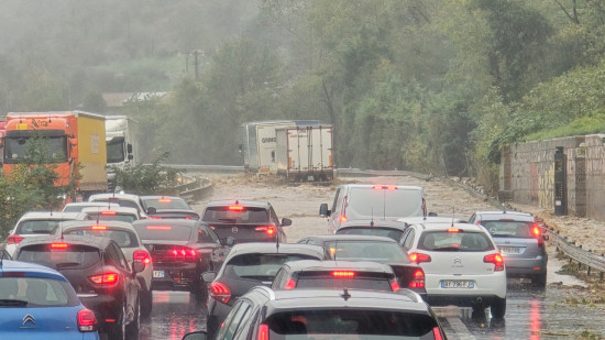 Intempéries dans le Rhône : le Gier en vigilance rouge crue Intempéries dans le Rhône : le Gier en vigilance rouge crue