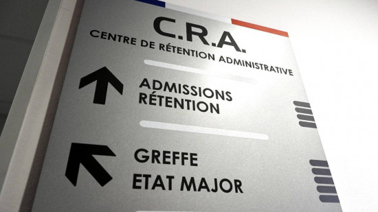 Conditions "indignes" : le centre de rétention administrative de Lyon fermé par la justice ? Conditions "indignes" : le centre de rétention administrative de Lyon fermé par la justice ?