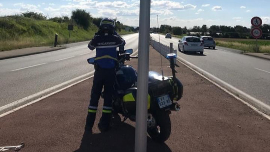 Près de Lyon : un motard contrôlé à 170 km/h sur une route limitée à 80 Près de Lyon : un motard contrôlé à 170 km/h sur une route limitée à 80