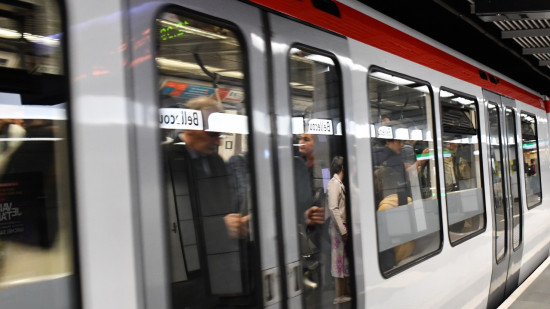 Lyon : les métros  A et C  à l'arrêt après un échauffement de câble électrique