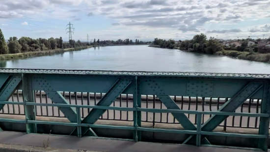 Meyzieu : le corps d'un adolescent retrouvé près du canal de Jonage