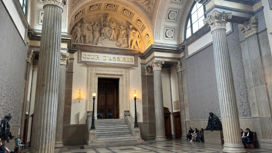 Ils avaient braqué un fourgon avec des armes en plastique et de la pâte à modeler au sud de Lyon : entre 8 et 16 ans de prison Ils avaient braqué un fourgon avec des armes en plastique et de la pâte à modeler au sud de Lyon : entre 8 et 16 ans de prison