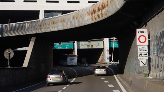 Lyon : un automobiliste grièvement blessé dans un accident au niveau de l'échangeur de Perrache Lyon : un automobiliste grièvement blessé dans un accident au niveau de l'échangeur de Perrache