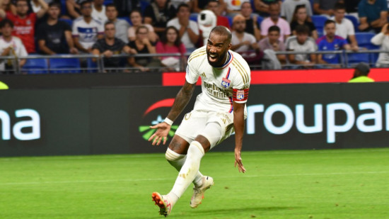 "Le vert est interdit à la maison" : Alexandre Lacazette lance le derby à deux jours d'OL-St Etienne