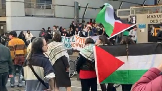Manifestation contre la venue de Yaël Braun-Pivet à Lyon 3 : l'UNEF dénonce une répression violente Manifestation contre la venue de Yaël Braun-Pivet à Lyon 3 : l'UNEF dénonce une répression violente