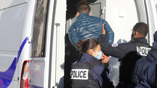 OQTF et faux mineurs : la préfecture du Rhône à pied d'oeuvre pour faire respecter la loi