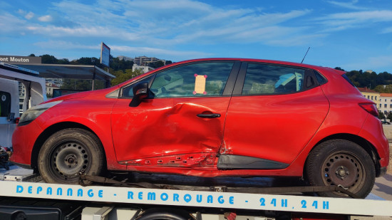 Près de Lyon : 18 mois de prison ferme pour le chauffard en Clio rouge Près de Lyon : 18 mois de prison ferme pour le chauffard en Clio rouge