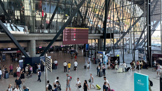 Réserver son créneau de passage aux contrôles, c'est possible à l'aéroport de Lyon Saint-Exupéry Réserver son créneau de passage aux contrôles, c'est possible à l'aéroport de Lyon Saint-Exupéry