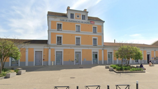 Une bombe pour "tuer tous les arabes" à Villefranche-sur-Saône : la gare SNCF inspectée