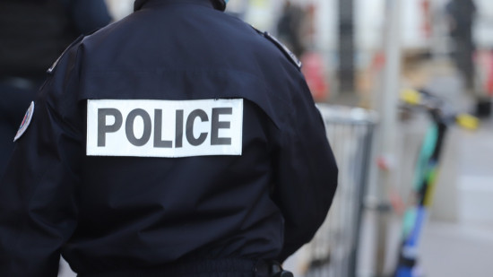 Près de Lyon : un policier bientôt jugé pour avoir inventé un faux témoignage Près de Lyon : un policier bientôt jugé pour avoir inventé un faux témoignage