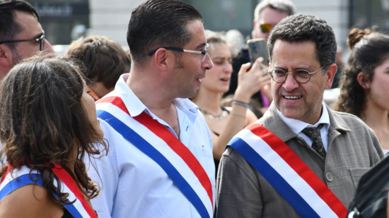 Censure du gouvernement : les députés LFI du Rhône "fiers de la victoire historique" Censure du gouvernement : les députés LFI du Rhône "fiers de la victoire historique"