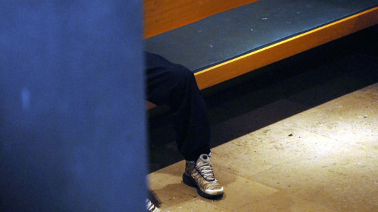 Près de Lyon : interpellé avec du cannabis, il exhibe son sexe à une policière Près de Lyon : interpellé avec du cannabis, il exhibe son sexe à une policière