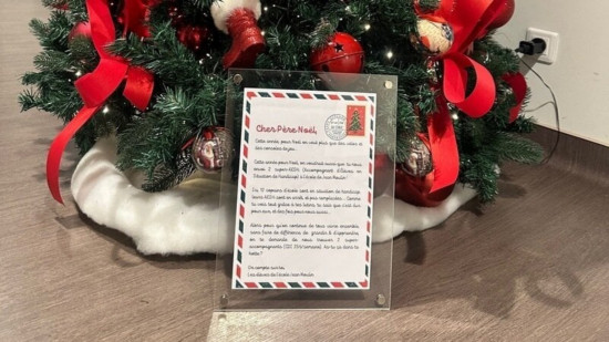 Près de Lyon : des élèves écrivent au Père-Noël pour demander une AESH