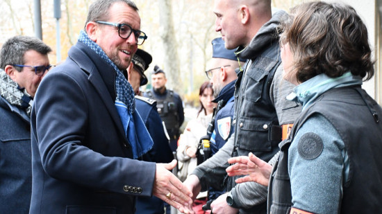 ZFE : le maire de Villeurbanne laisse entendre que sa police municipale ne verbalisera pas les Crit'Air 3 ZFE : le maire de Villeurbanne laisse entendre que sa police municipale ne verbalisera pas les Crit'Air 3