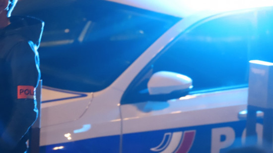 Près de Lyon : un homme blessé par balle se rend aux urgences, la police fait le lien avec un incident survenu plus tôt Près de Lyon : un homme blessé par balle se rend aux urgences, la police fait le lien avec un incident survenu plus tôt