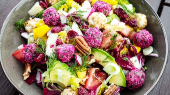 Que mange un joueur de l'OL pendant les fêtes ? "La nutrition peut représenter jusqu’à 50% des résultats d’un footballeur"