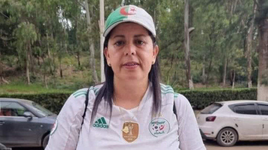 "Nique ta mère, toi, et ta France" : une nouvelle influenceuse algérienne placée en garde à vue à Lyon "Nique ta mère, toi, et ta France" : une nouvelle influenceuse algérienne placée en garde à vue à Lyon