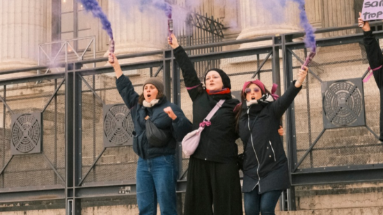 Lyon : un "die-in" en hommage aux victimes de féminicides