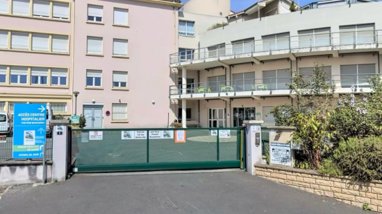 Près de Lyon : un incendie se déclare dans un hôpital, 18 patients déplacés