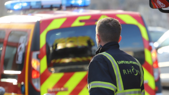 Choc frontal près de Lyon : une conductrice blessée, positive aux stupéfiants et sans permis
