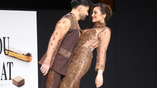 Salon du chocolat à Lyon : un défilé de robes entre amour et gourmandise (PHOTOS)