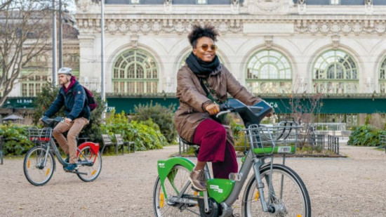 Une pratique "strictement interdite" en Une du magazine de la Métropole de Lyon