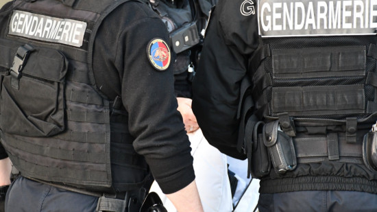 Près de Lyon : pris en flagrant délit, il tente d’échapper aux gendarmes sur la voie ferrée Près de Lyon : pris en flagrant délit, il tente d’échapper aux gendarmes sur la voie ferrée