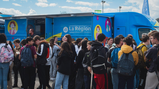 La Caravane des métiers reprend les routes de l’orientation dans la région Auvergne Rhône-Alpes
