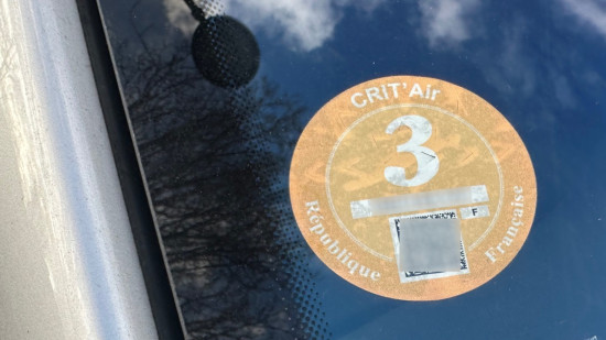 ZFE de Lyon : nouvelle manifestation de la France Insoumise pour protester contre la verbalisation des véhicules Crit’Air 3