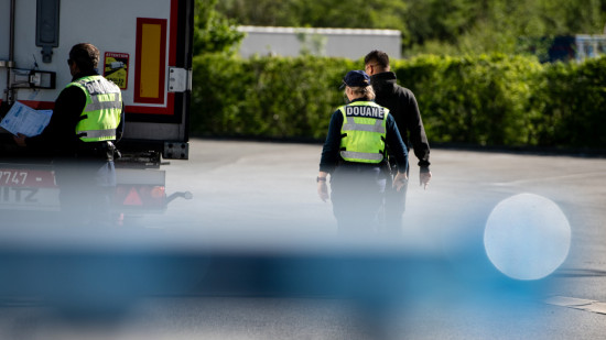 Près de Lyon : 826 kilos de cocaïne saisis dans un camion, le chauffeur en garde à vue