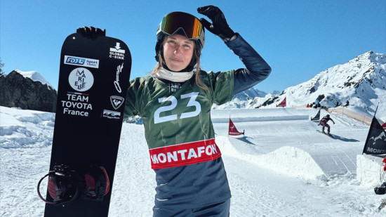 "Le corps et l’esprit sont prêts à jouer de nouveau" : trois mois après son accouchement, Chloé Trespeuch de retour en Coupe du monde