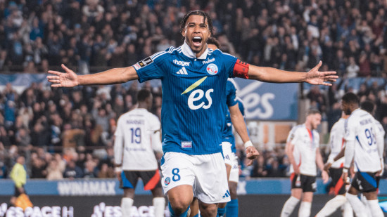 L'OL sombre à Strasbourg et dit peut-être adieu au podium