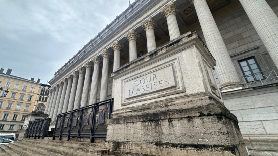 Féminicide et infanticide à Vaulx-en-Velin : l’accusé meurt à la veille de son procès à Lyon Féminicide et infanticide à Vaulx-en-Velin : l’accusé meurt à la veille de son procès à Lyon