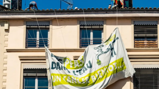 Action d'Extinction Rebellion qui tourne mal : les trois activistes relâchés sans poursuite