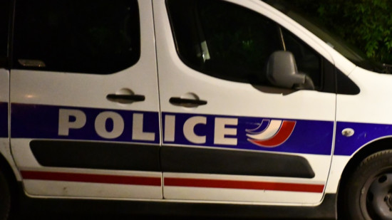 Lyon : collier arraché à la sortie d’un restaurant, le voleur toujours en fuite