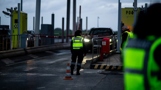 Ils cachaient 141 kg d’herbe dans une Audi RS Q8 : deux jeunes interpellés pour un go fast sur l’A7 près de Lyon