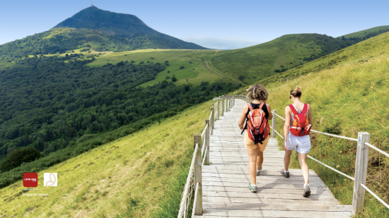 Clermont Auvergne Volcans : une expérience inoubliable entre histoire, activités de plein air et nature spectaculaire Clermont Auvergne Volcans : une expérience inoubliable entre histoire, activités de plein air et nature spectaculaire