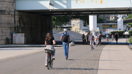 Lyon : une femme percutée par un scooter alors qu'elle faisait son jogging sur les Berges du Rhône