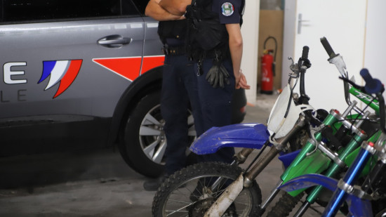 Rodéo à Lyon 9e : la motocross volée retrouvée dans une cave, le pilote en garde à vue