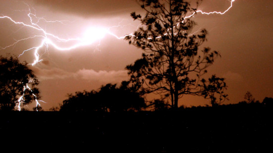 Revoilà les orages : le Rhône à nouveau en vigilance orange Revoilà les orages : le Rhône à nouveau en vigilance orange